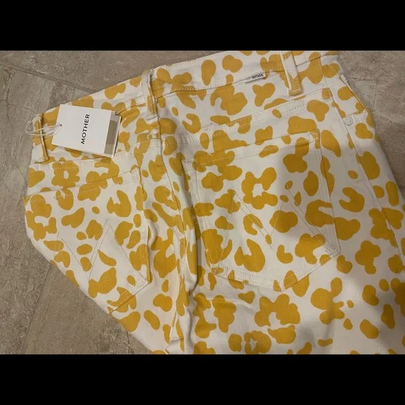 Mother denim yellow leopard pants - Picture 4 of 4